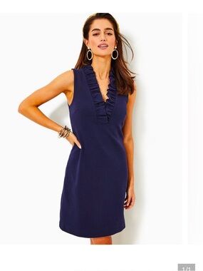 Lilly Pulitzer size xl
Knit dress